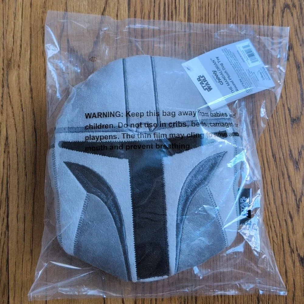 NWT Set Of 2 Plush Squeaky Toys The Mandalorian And BB-8 Round Plush Dog Toys
